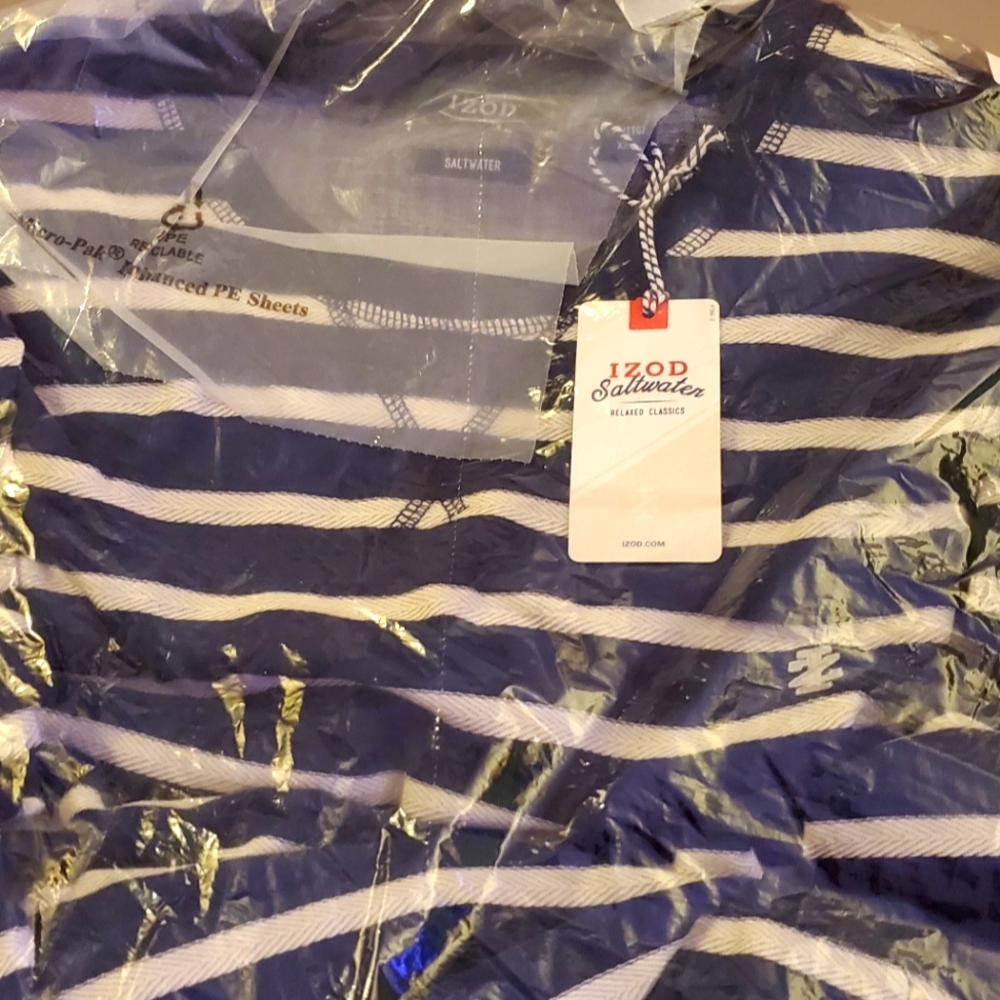 Brand new men's IZOD size xxl sweater